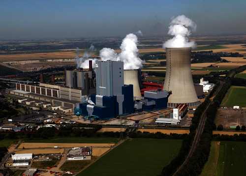 RWE Braunkohlekraftwerk Niederaußem